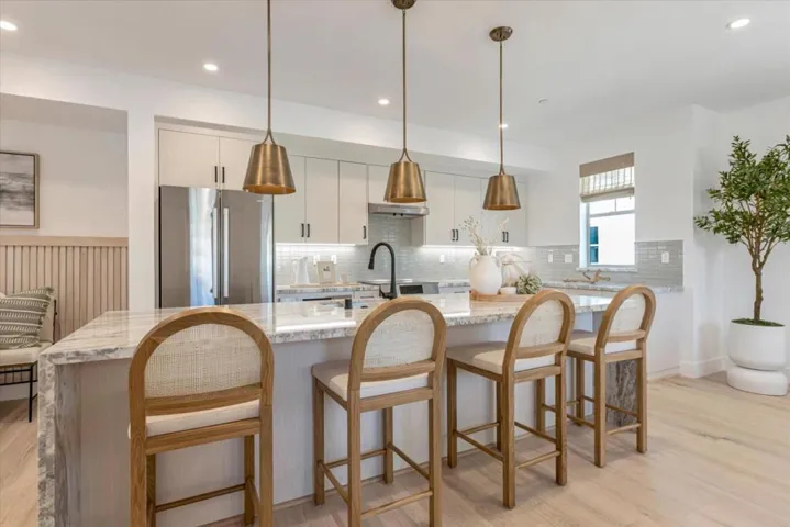205 Oak Circle, Walnut Creek, California 94597