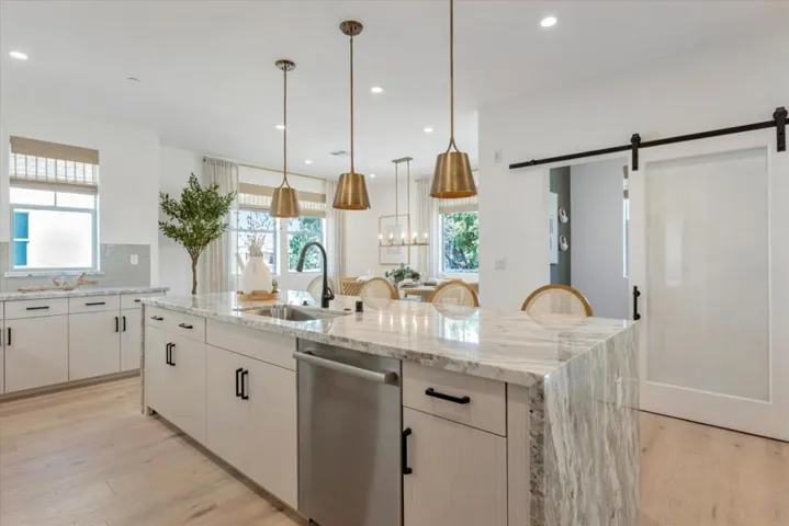 205 Oak Circle, Walnut Creek, California 94597