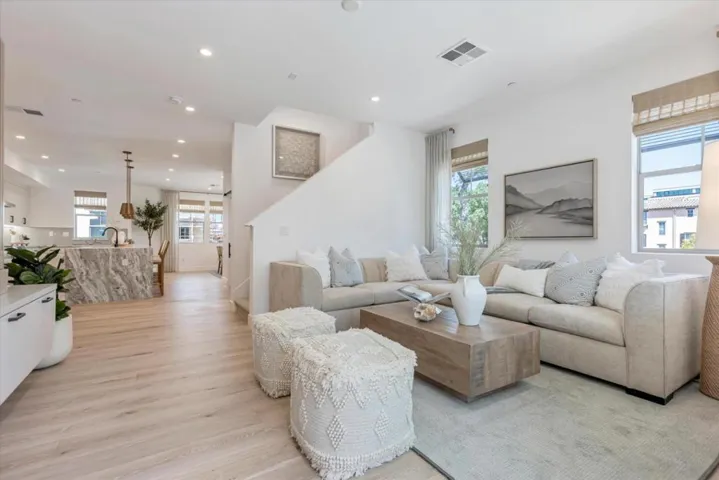 205 Oak Circle, Walnut Creek, California 94597