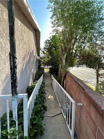 8300 Capps Avenue, Northridge, California 91324