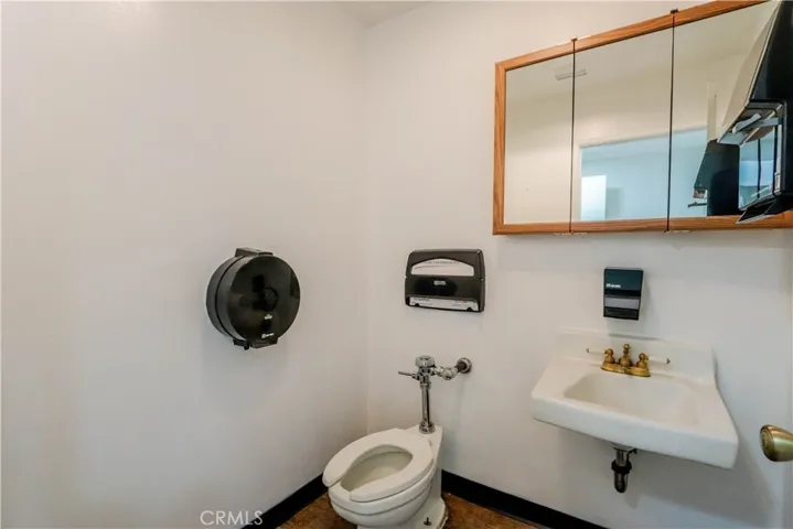 13813 S Main Street, Los Angeles, California 90061