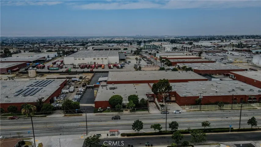 13813 S Main Street, Los Angeles, California 90061