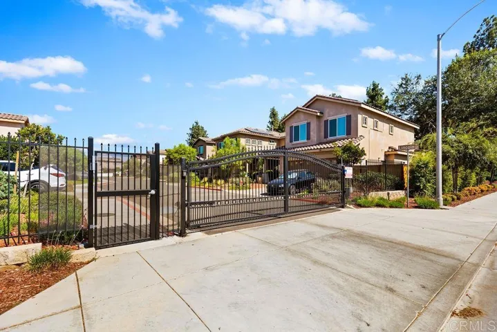748 Lincoln Place, El Cajon, California 92020