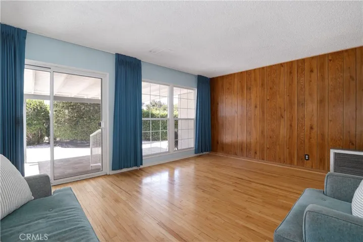 9059 Vena Avenue, Arleta, California 91331