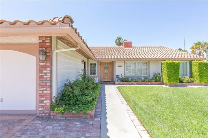 6345 Foster Drive, Riverside, California 92506