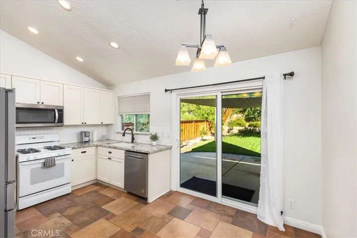42057 Roanoake Street, Temecula, California 92591