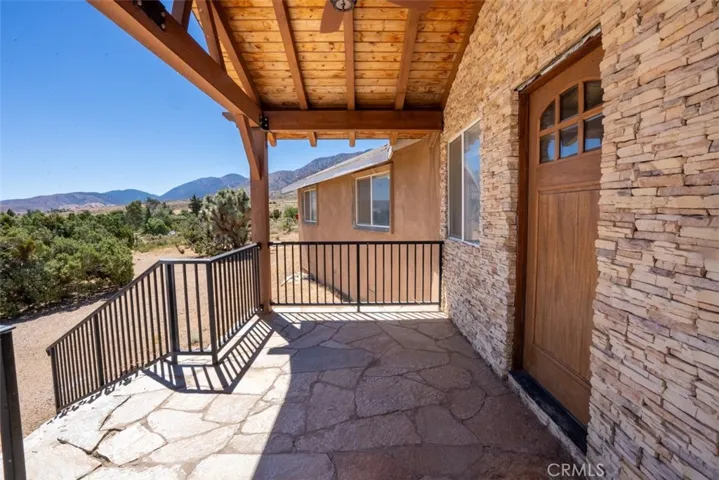 12610 Pallet Mesa Road, Pearblossom, California 93553
