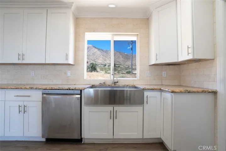 12610 Pallet Mesa Road, Pearblossom, California 93553