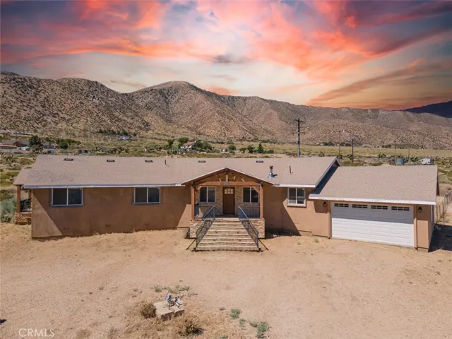 12610 Pallet Mesa Road, Pearblossom, California 93553