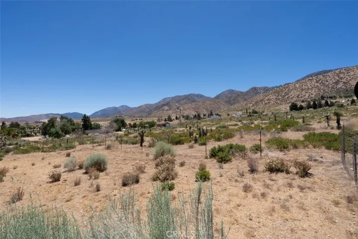 12610 Pallet Mesa Road, Pearblossom, California 93553
