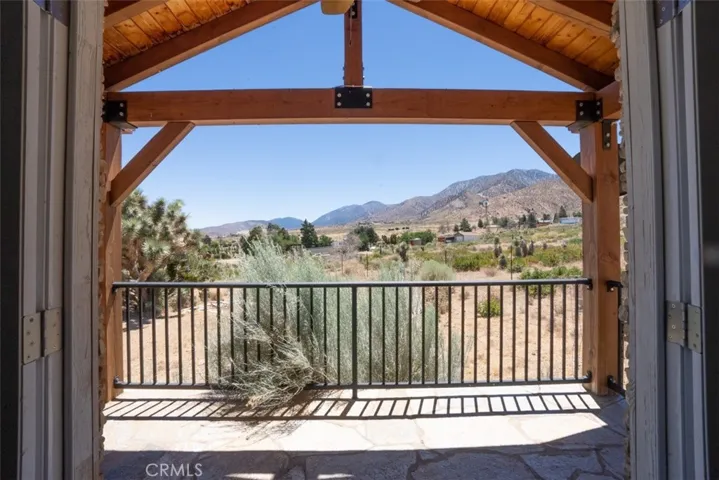 12610 Pallet Mesa Road, Pearblossom, California 93553