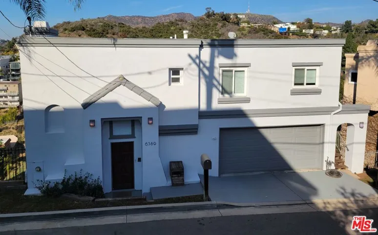 6389 La Punta