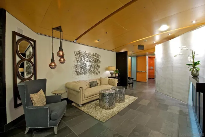 877 Island 508, San Diego, California 92101