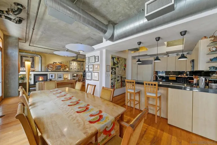 877 Island 508, San Diego, California 92101