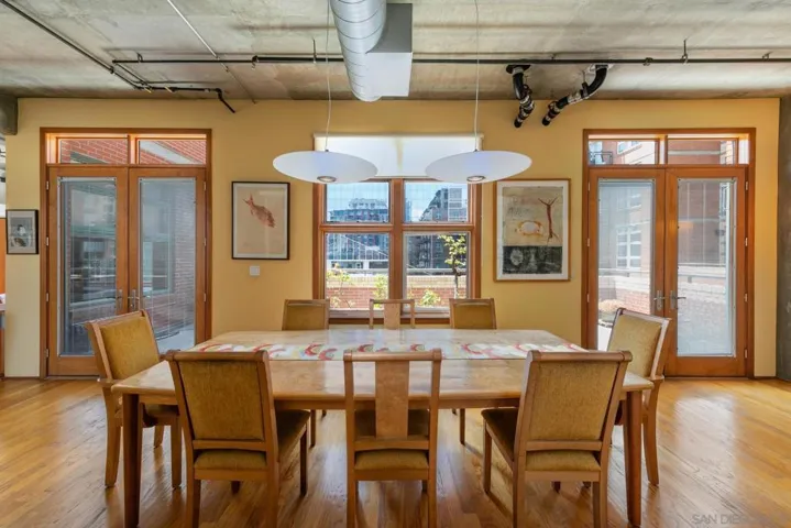 877 Island 508, San Diego, California 92101