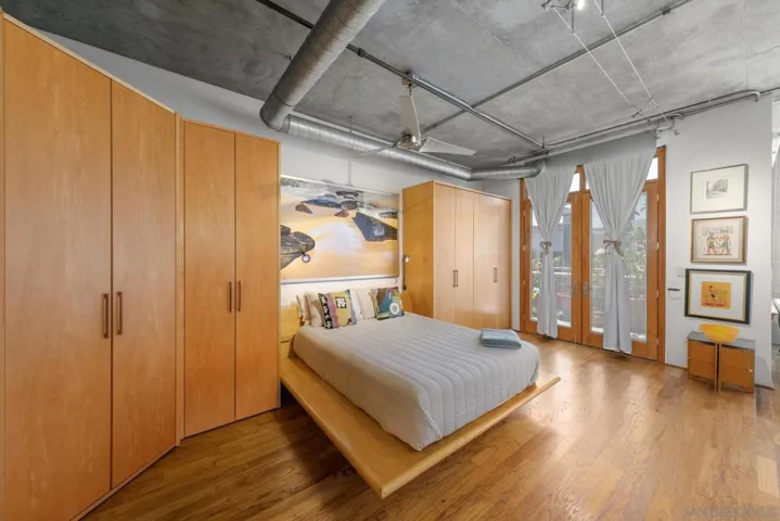 877 Island 508, San Diego, California 92101