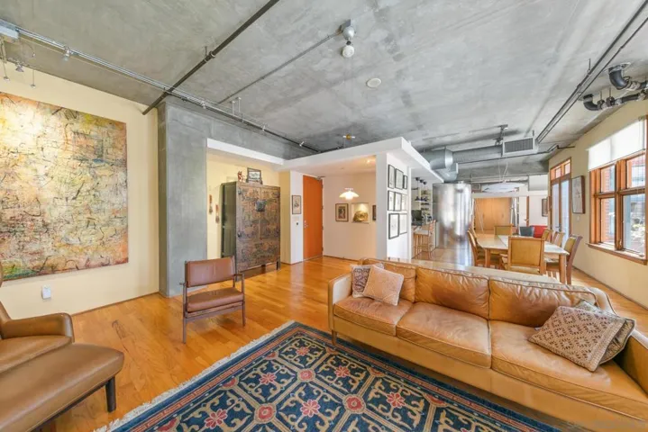 877 Island 508, San Diego, California 92101