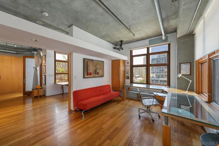 877 Island 508, San Diego, California 92101