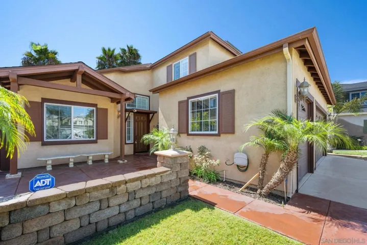 1030 Princess Kyra Place, Escondido, California 92029