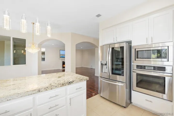 1030 Princess Kyra Place, Escondido, California 92029