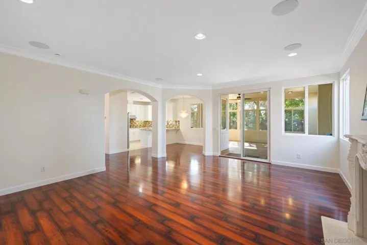 1030 Princess Kyra Place, Escondido, California 92029