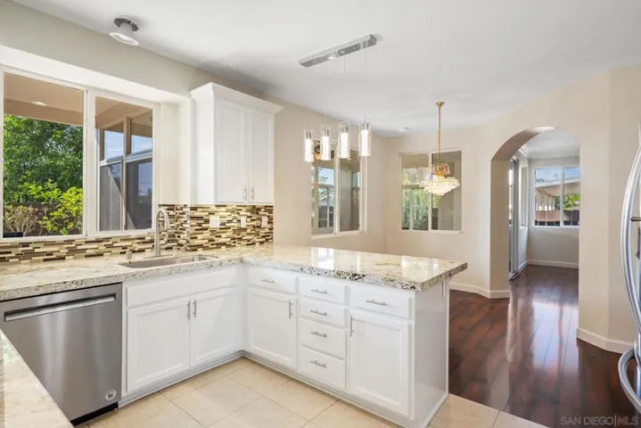 1030 Princess Kyra Place, Escondido, California 92029