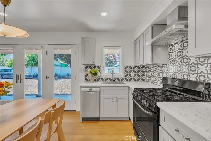 499 Kenoak, Pomona, California 91768