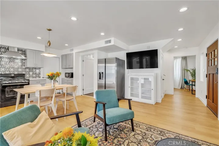 499 Kenoak, Pomona, California 91768