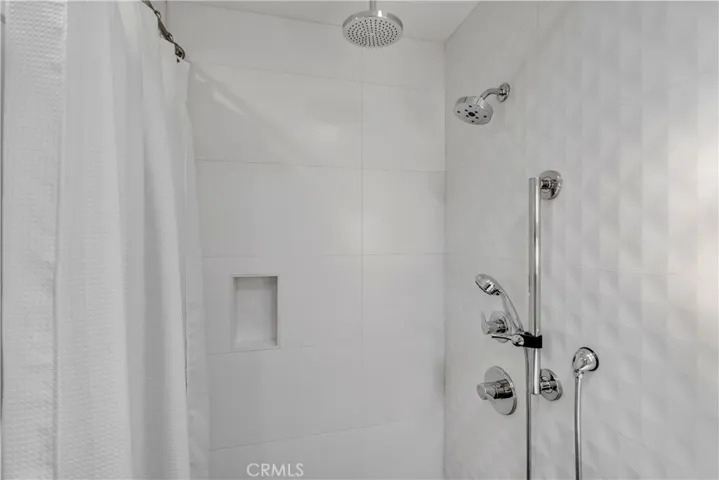 499 Kenoak, Pomona, California 91768