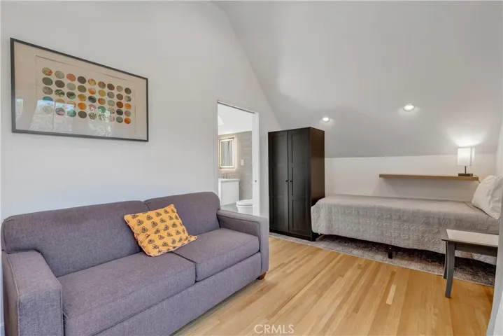 499 Kenoak, Pomona, California 91768