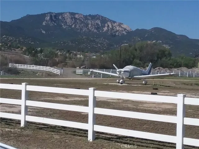 HOA Amenities , Private Air Stirp