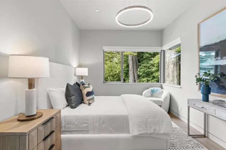 20 Denham Court, Hillsborough, California 94010