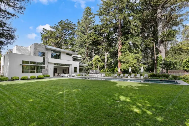 20 Denham Court, Hillsborough, California 94010