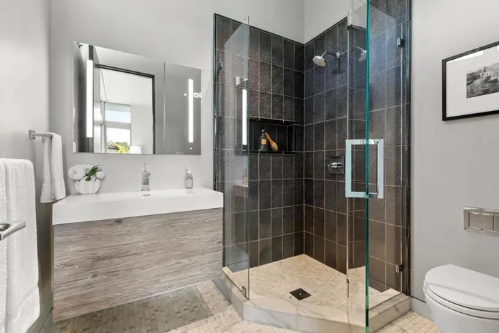 20 Denham Court, Hillsborough, California 94010