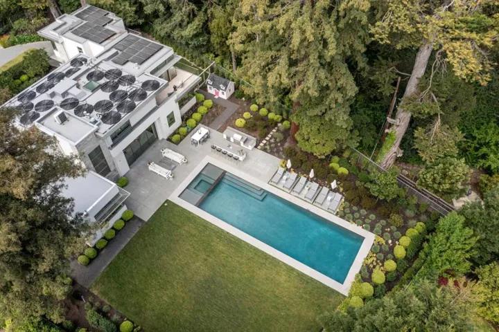 20 Denham Court, Hillsborough, California 94010