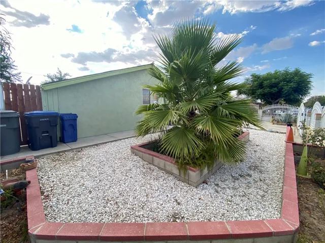 38615 Landon Avenue, Palmdale, California 93550