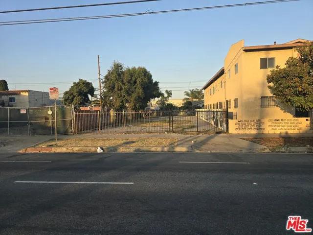 5904 S. Figueroa St. Lot