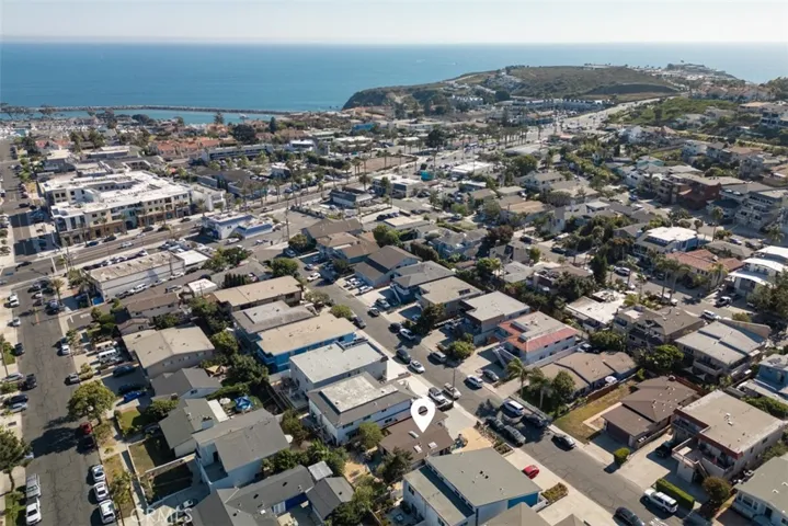 View of home in the neighborhood