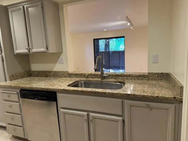 539 Thain Way, Palo Alto, California 94306