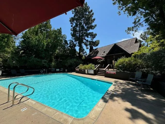 539 Thain Way, Palo Alto, California 94306