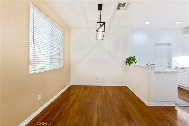 28444 Santa Rosa Lane 546, Saugus, California 91350