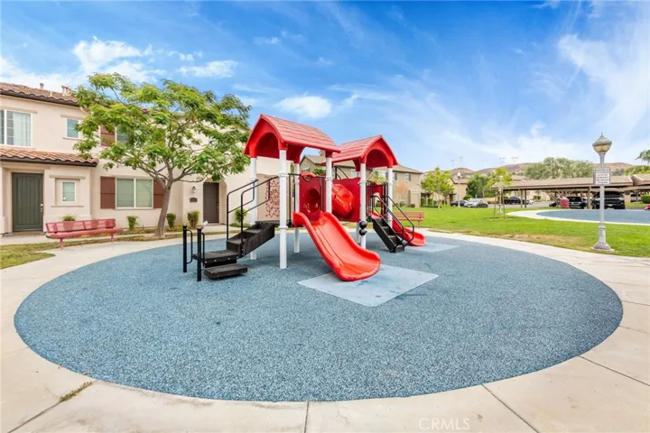 28444 Santa Rosa Lane 546, Saugus, California 91350