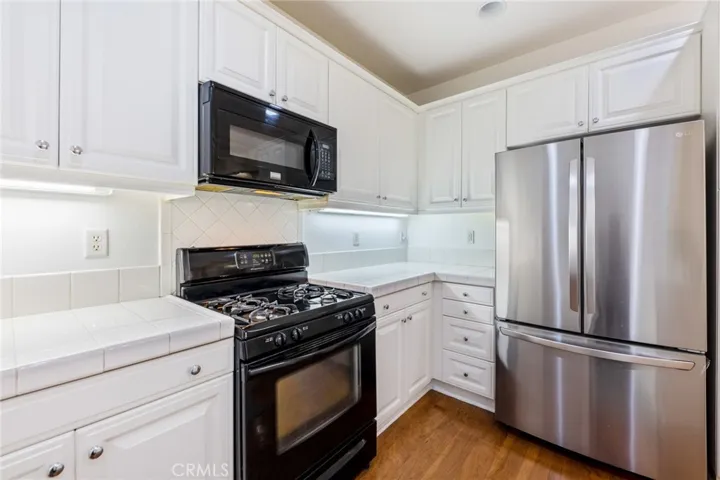 28444 Santa Rosa Lane 546, Saugus, California 91350