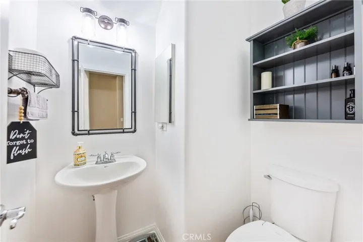 28444 Santa Rosa Lane 546, Saugus, California 91350
