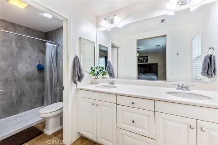 28444 Santa Rosa Lane 546, Saugus, California 91350