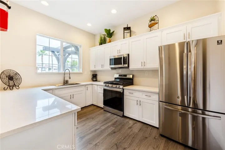 28444 Santa Rosa Lane 546, Saugus, California 91350