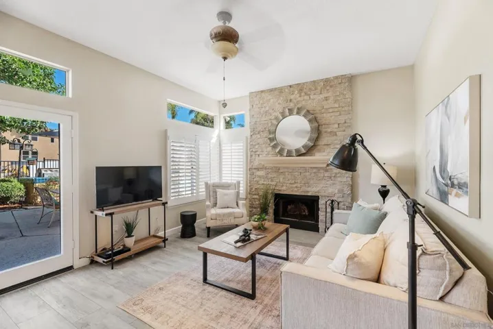 14090 Montfort Ct, San Diego, California 92128