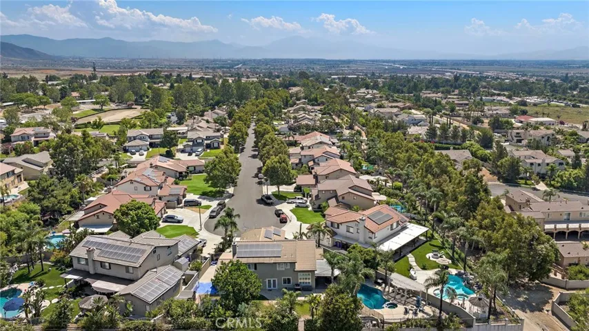 End of Culdesac for maximum privacy