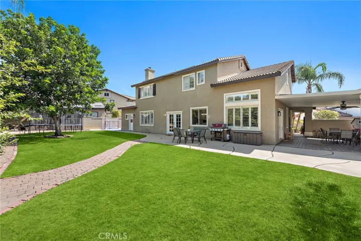Covered Patio with ceiling fan