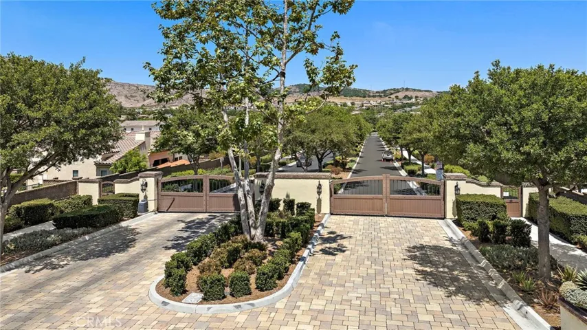 1 Picaflor Street, Rancho Mission Viejo, California 92694